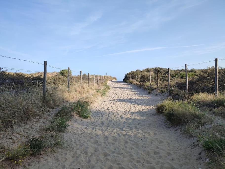 4-Persoons Appartement Met Een Mooi Uitzicht De Panne Exterior foto