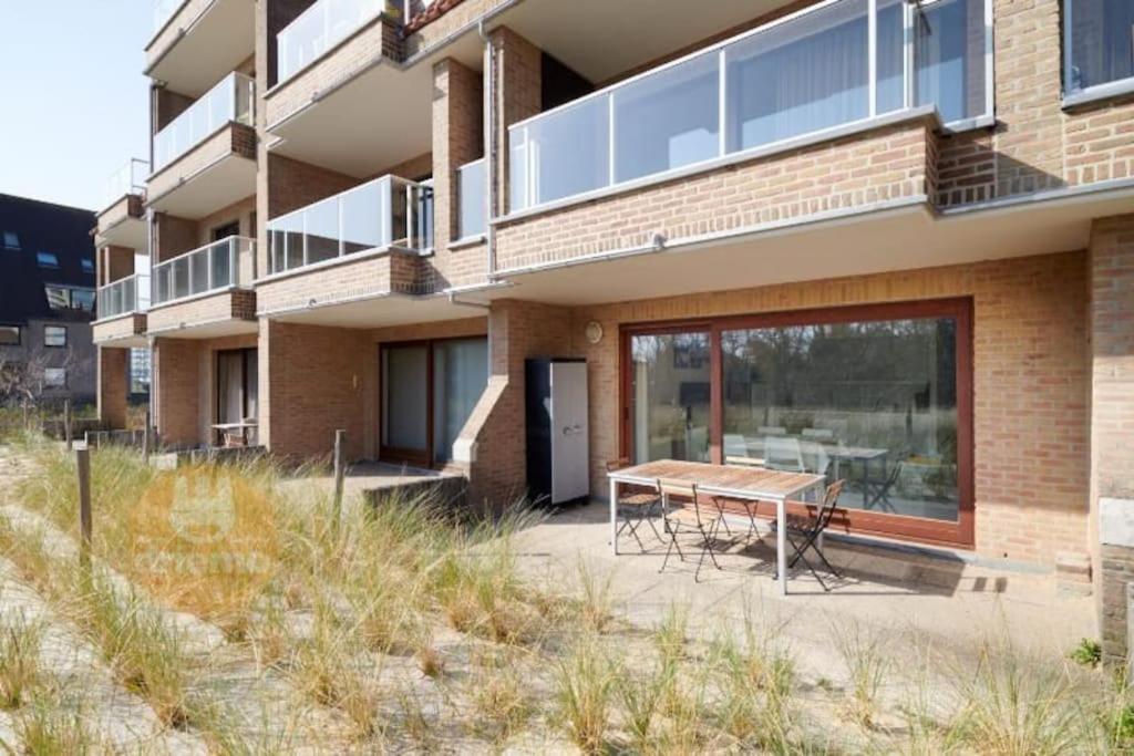 4-Persoons Appartement Met Een Mooi Uitzicht De Panne Exterior foto